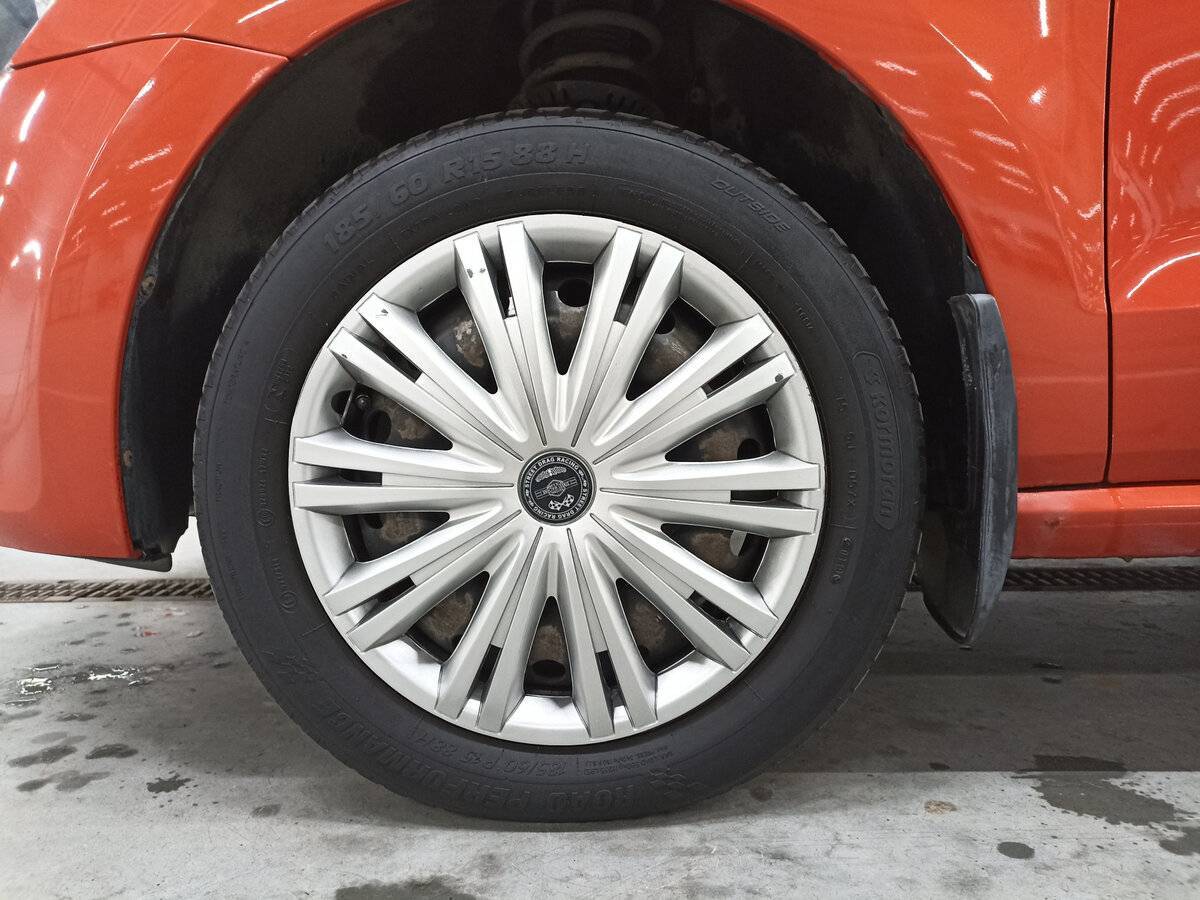Купить Volkswagen Polo с пробегом. Фото: #17