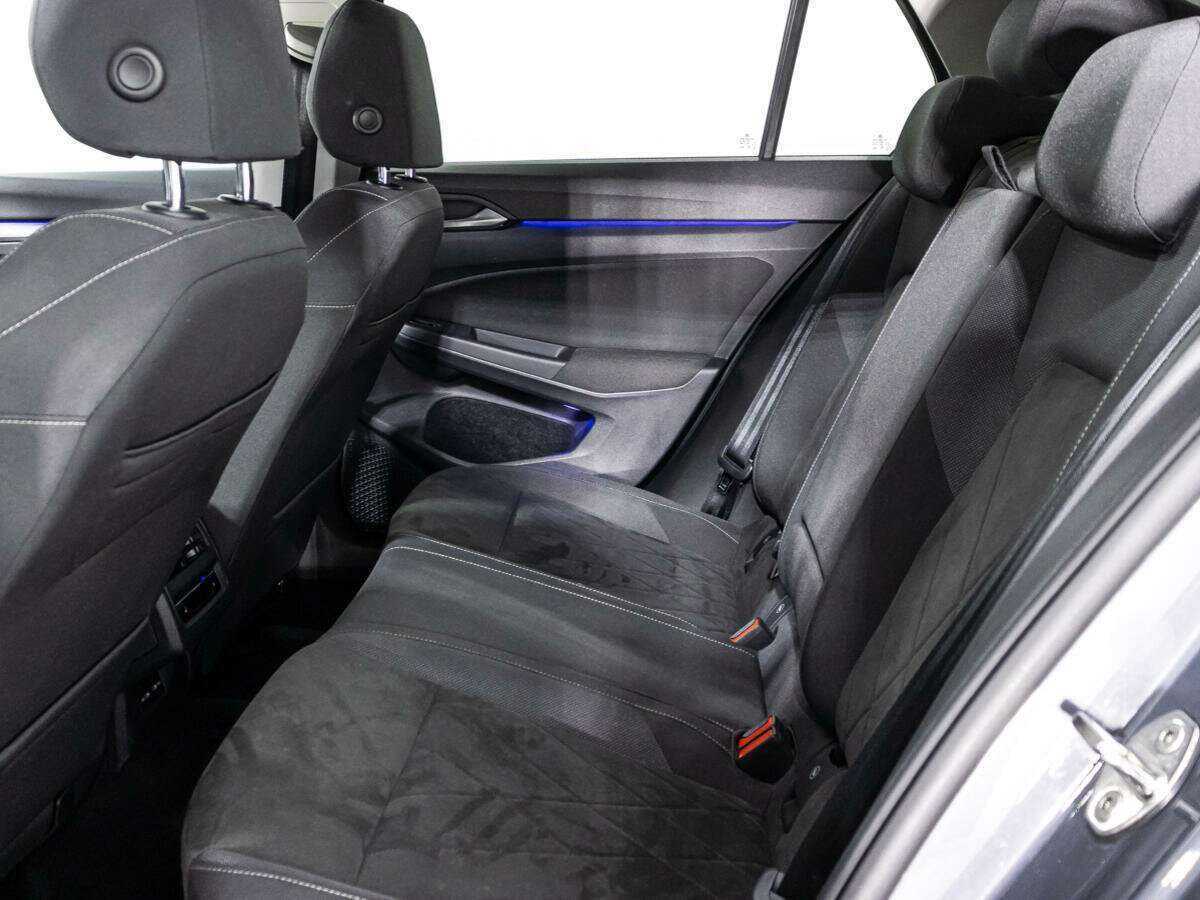 Купить Volkswagen Golf с пробегом. Фото: #9
