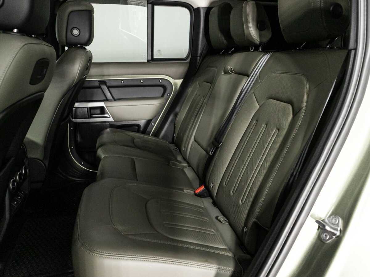 Купить Land Rover Defender с пробегом. Фото: #7
