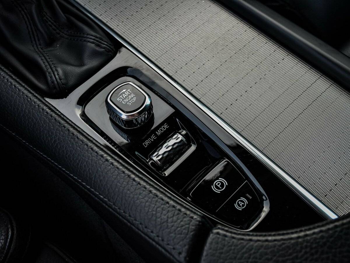 Купить Volvo S90 с пробегом. Фото: #20