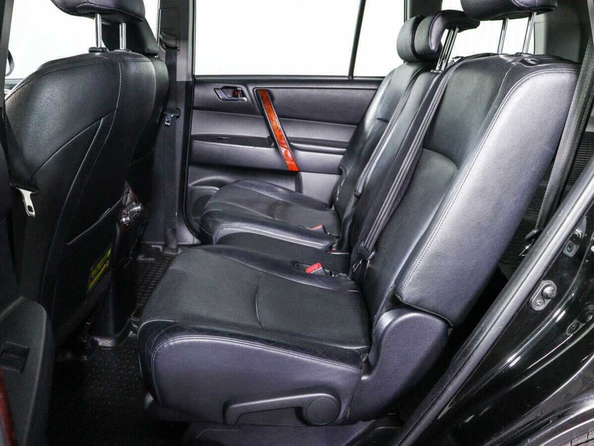 Купить Toyota Highlander с пробегом. Фото: #7