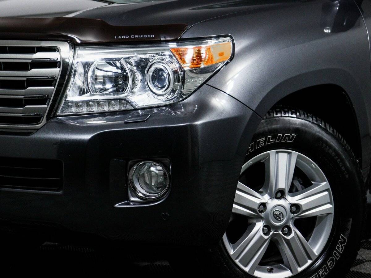 Купить Toyota Land Cruiser с пробегом. Фото: #16