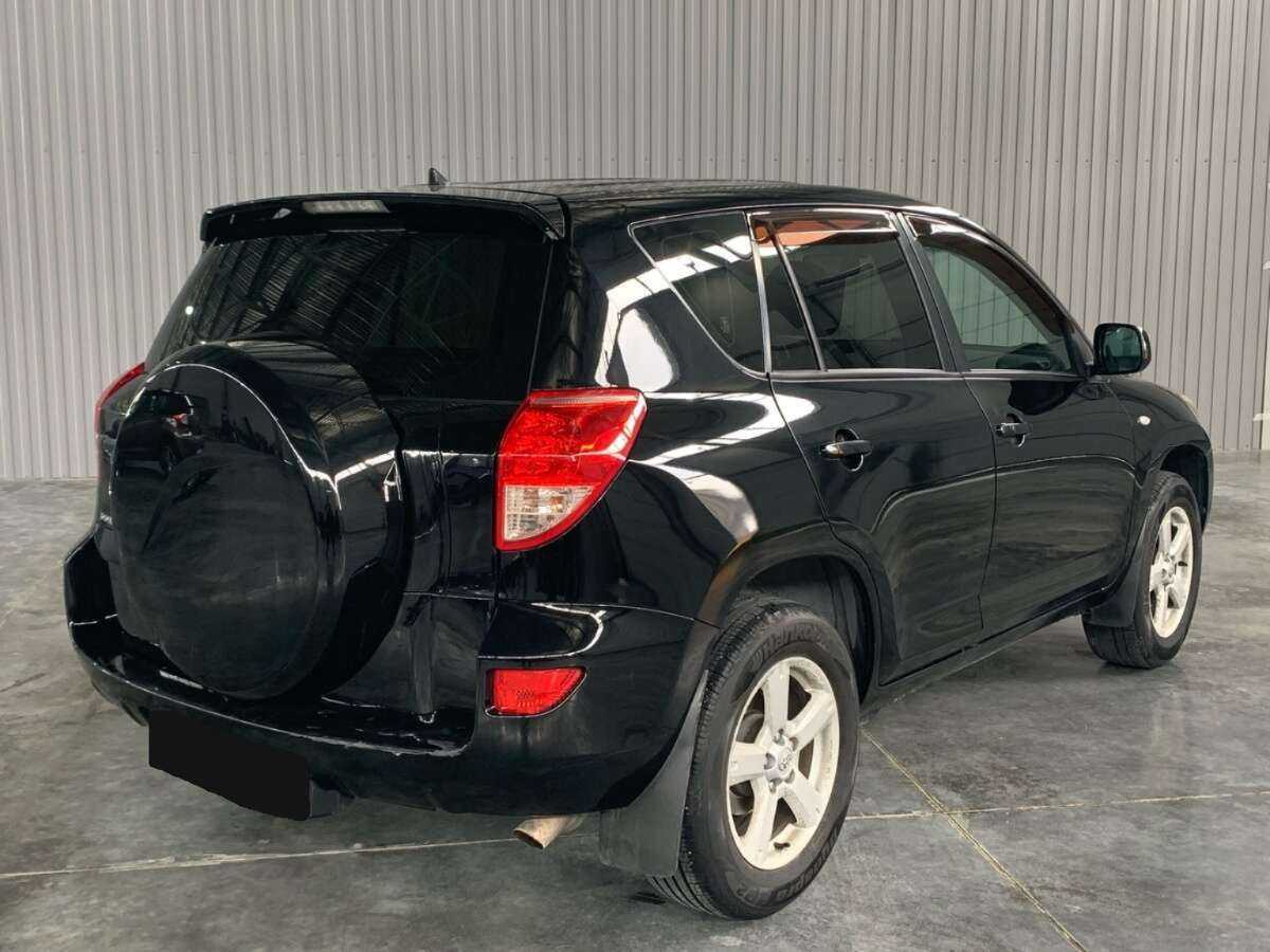 Купить Toyota RAV4 с пробегом. Фото: #4