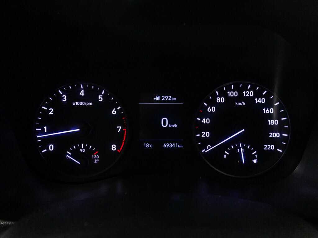 Купить Hyundai Solaris с пробегом. Фото: #11