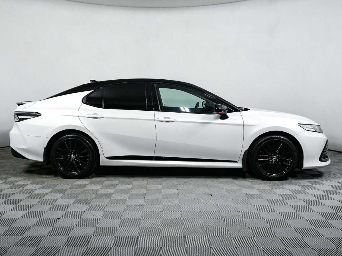 Купить Toyota Camry с пробегом. Фото: #3