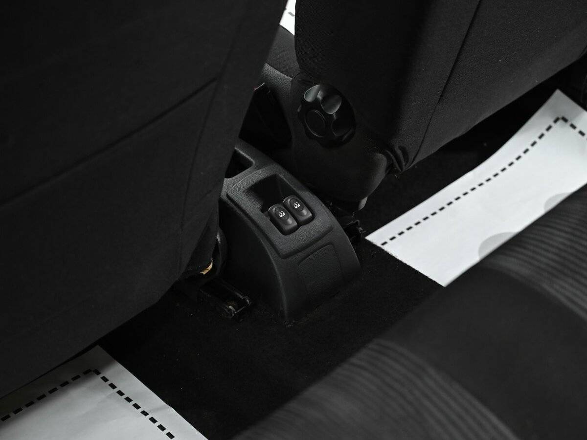 Купить Renault Logan с пробегом. Фото: #13