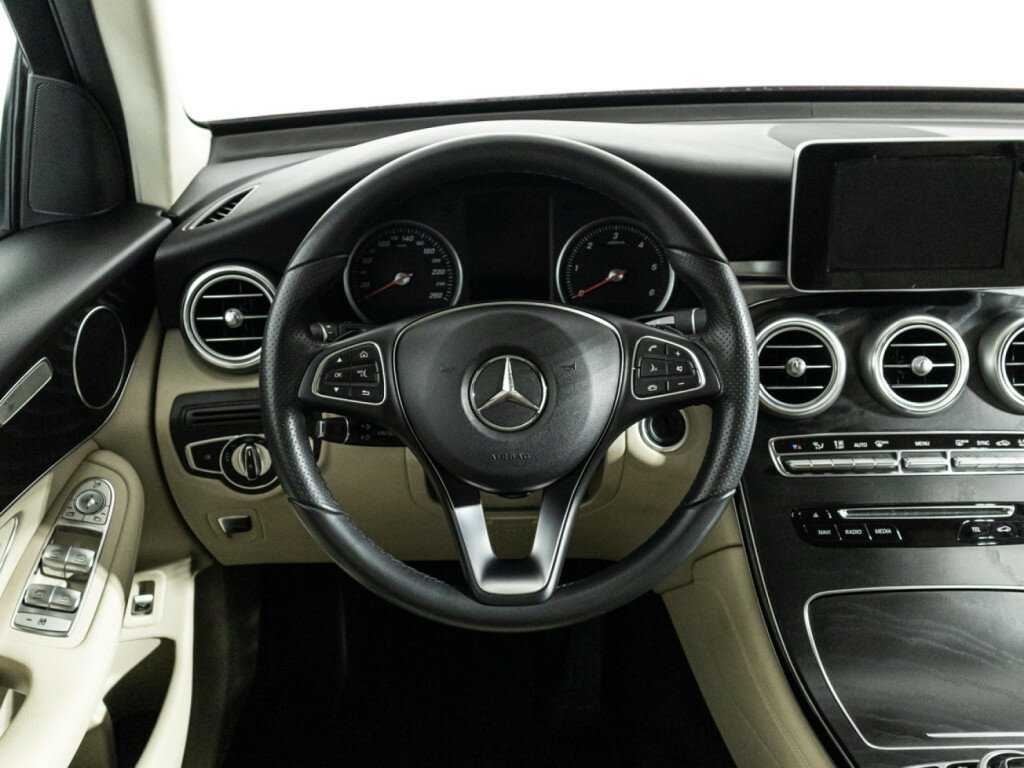 Купить Mercedes-Benz GLC с пробегом. Фото: #19