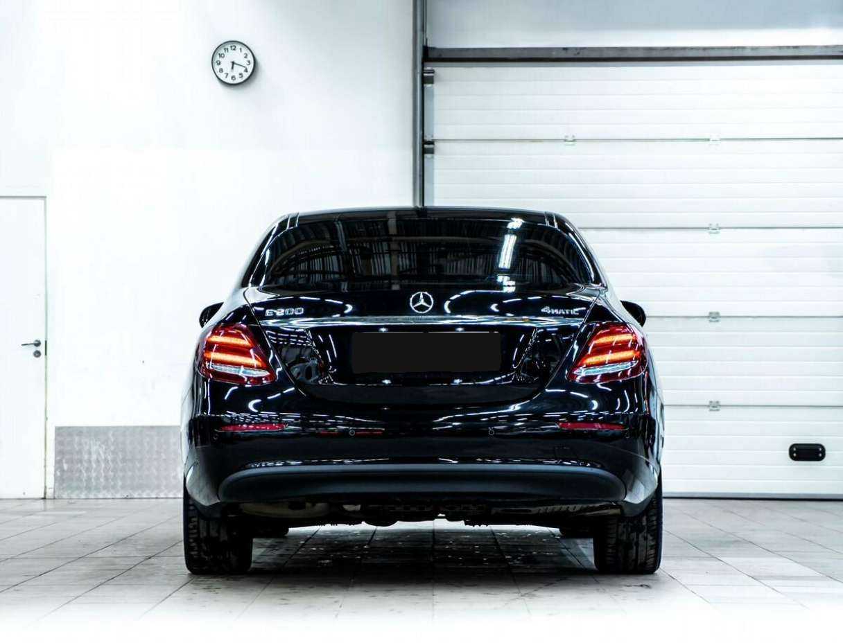 Купить Mercedes-Benz E-Класс с пробегом. Фото: #4