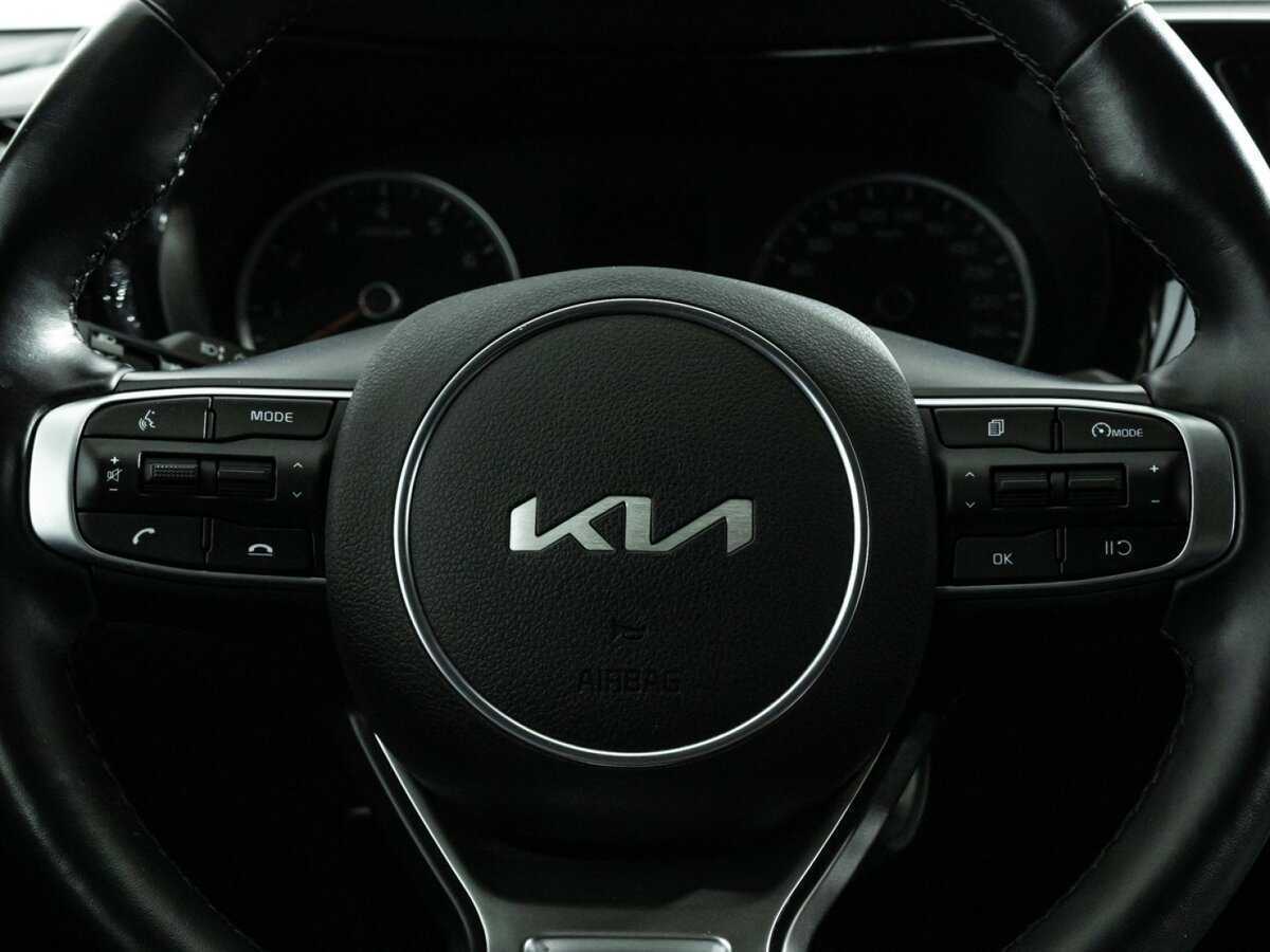 Купить Kia K5 с пробегом. Фото: #21