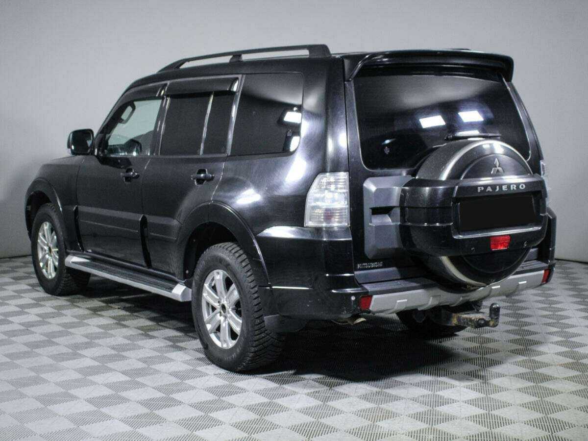 Купить Mitsubishi Pajero с пробегом. Фото: #5