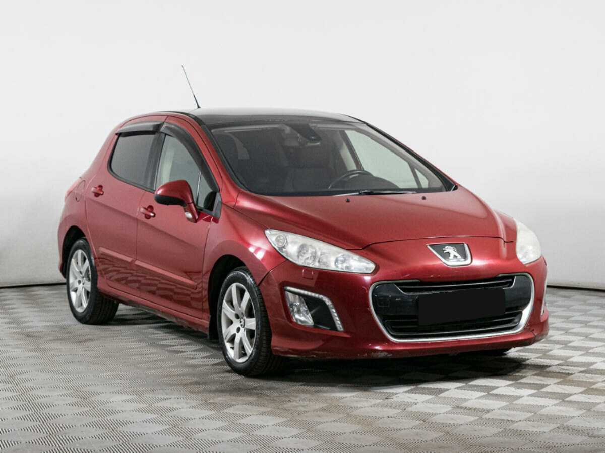 Купить Peugeot 308 с пробегом. Фото: #2