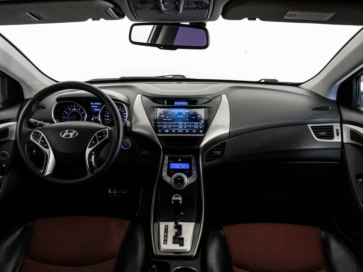 Купить Hyundai Elantra с пробегом. Фото: #7
