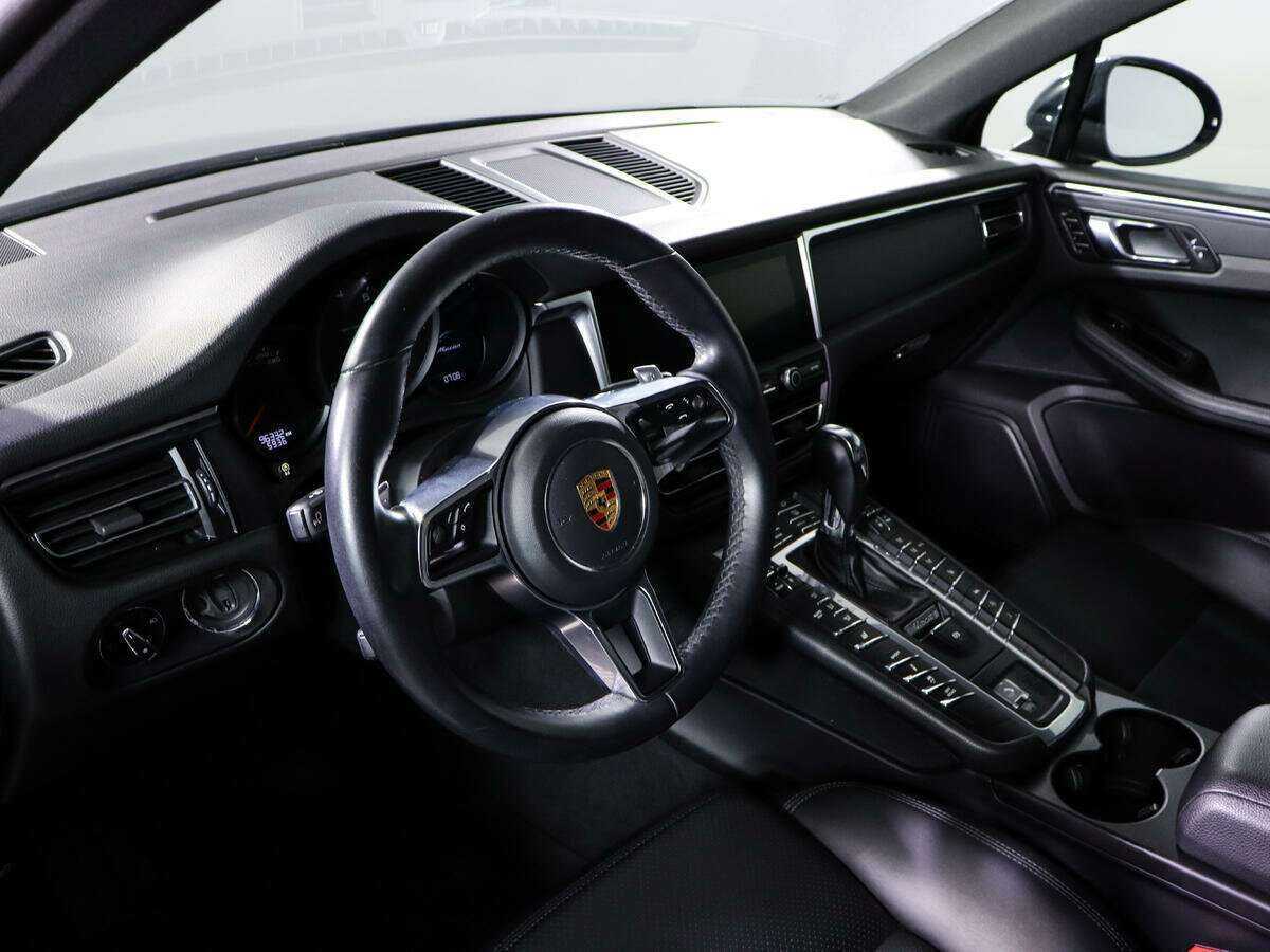 Купить Porsche Macan с пробегом. Фото: #11