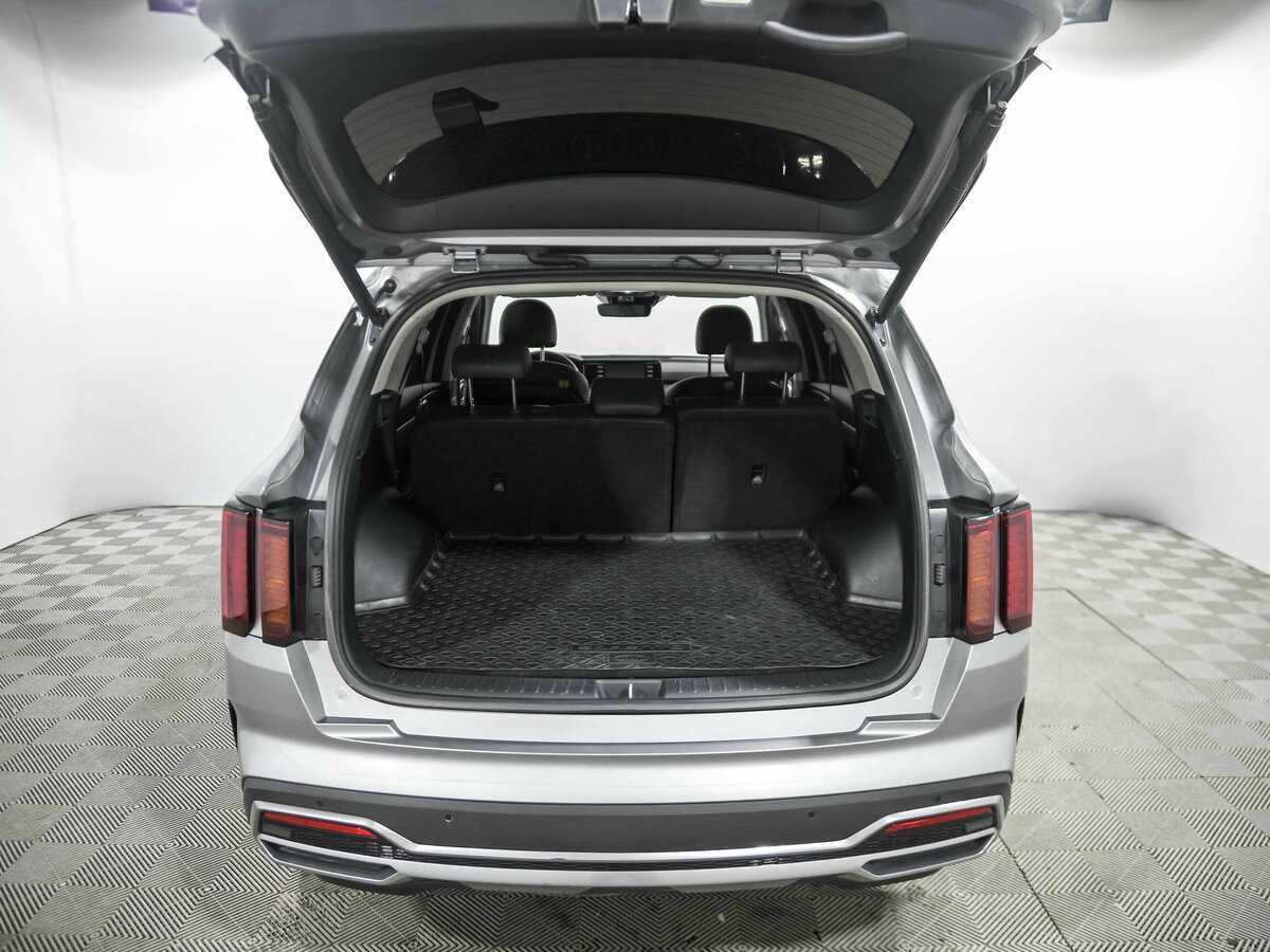 Купить Kia Sorento с пробегом. Фото: #18