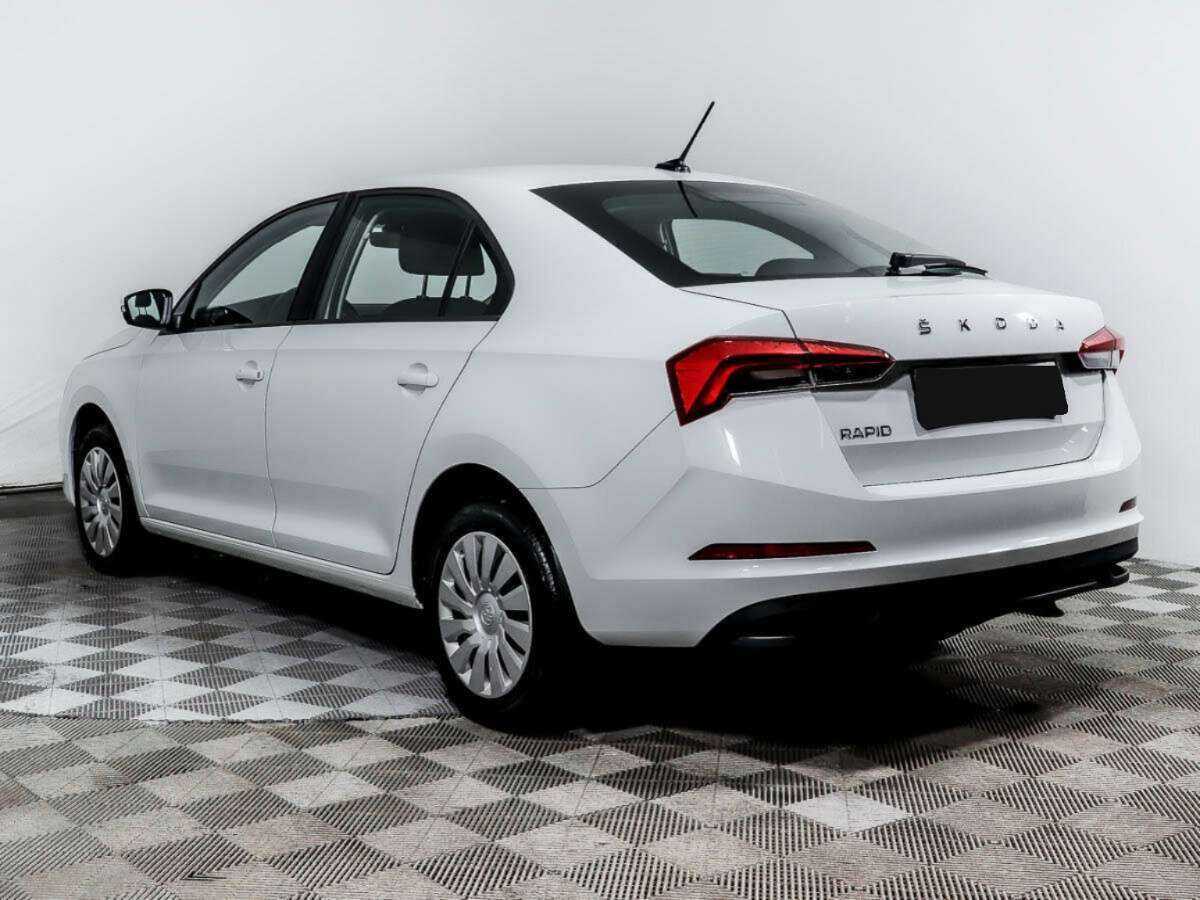 Купить Skoda Rapid с пробегом. Фото: #2