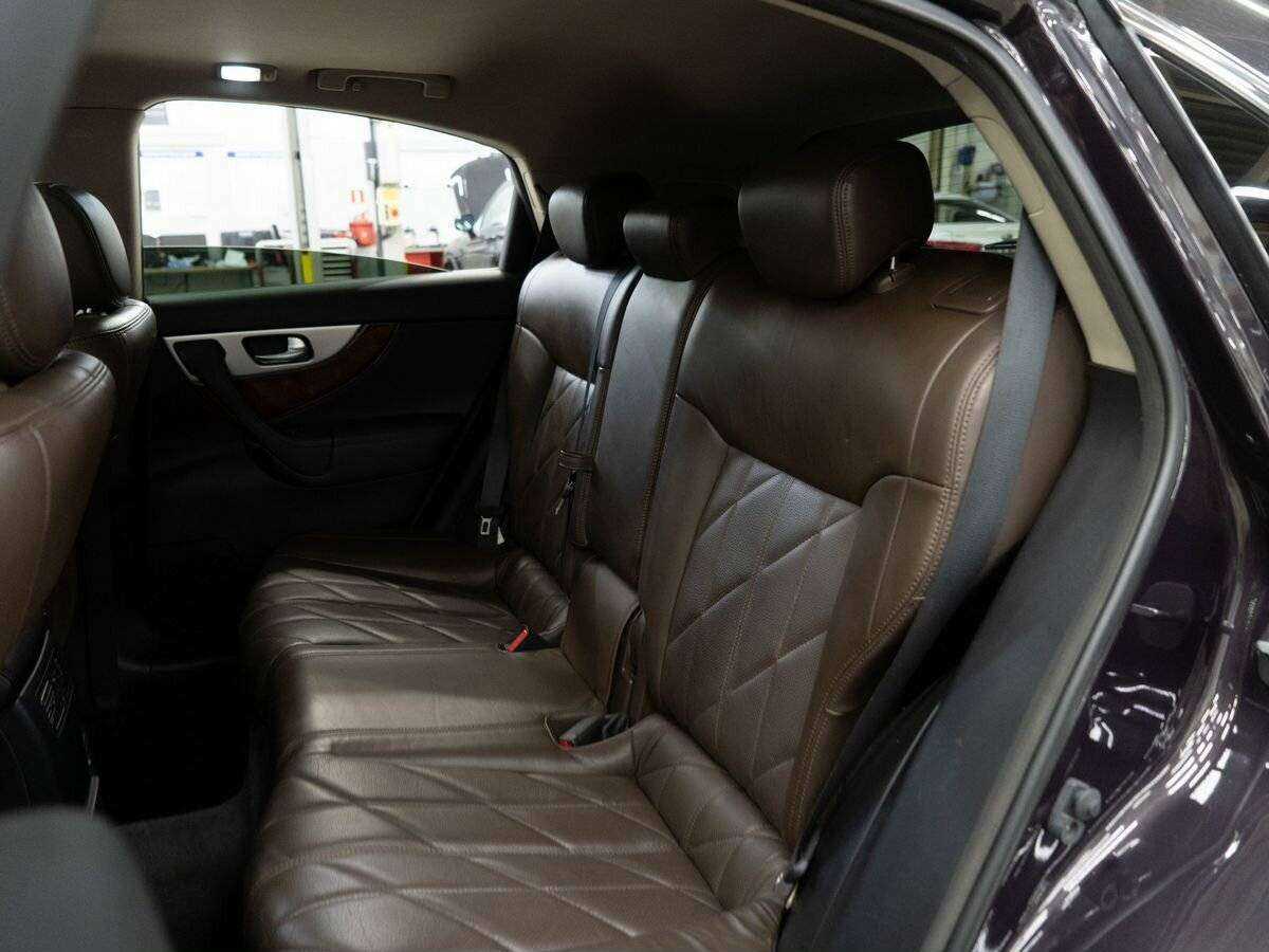 Купить Infiniti FX с пробегом. Фото: #6