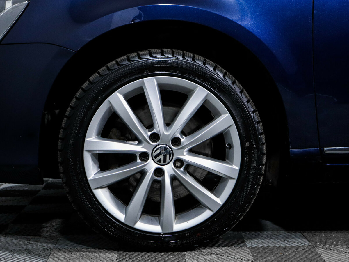 Купить Volkswagen Passat с пробегом. Фото: #11