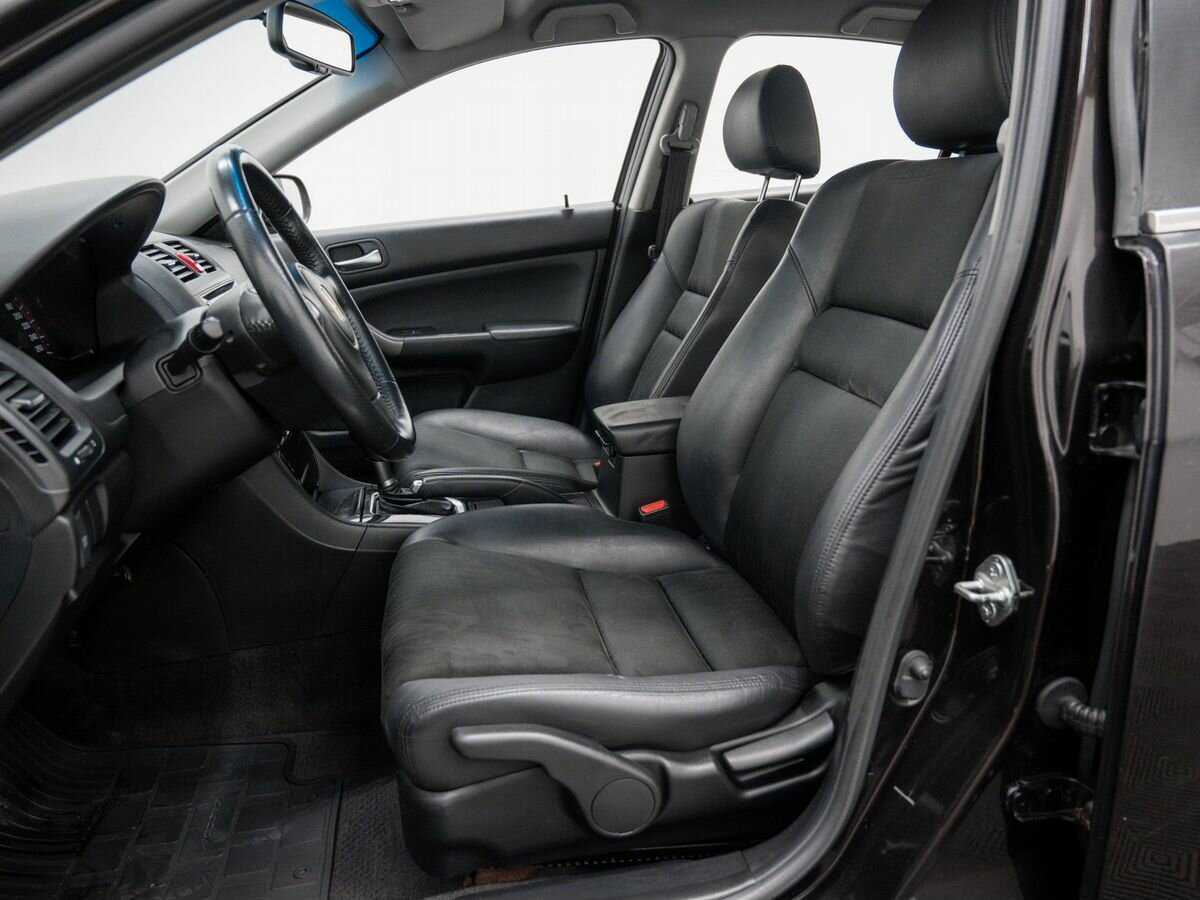 Купить Honda Accord с пробегом. Фото: #13