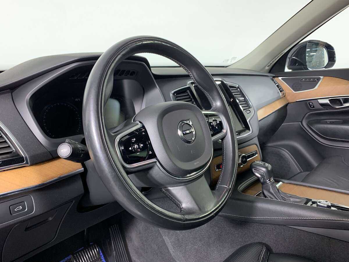 Купить Volvo XC90 с пробегом. Фото: #9
