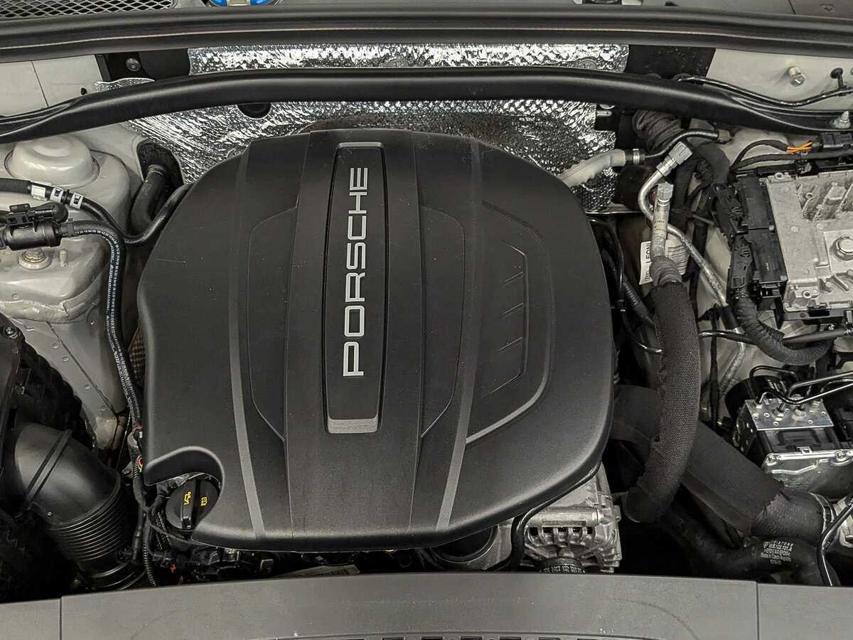 Купить Porsche Macan с пробегом. Фото: #8