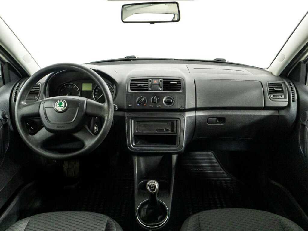 Купить Skoda Fabia с пробегом. Фото: #12