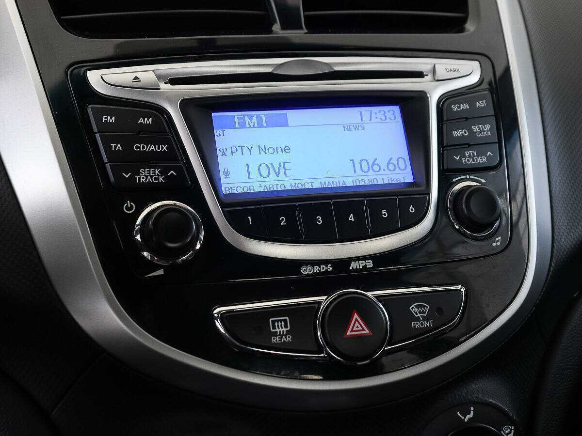 Купить Hyundai Solaris с пробегом. Фото: #14