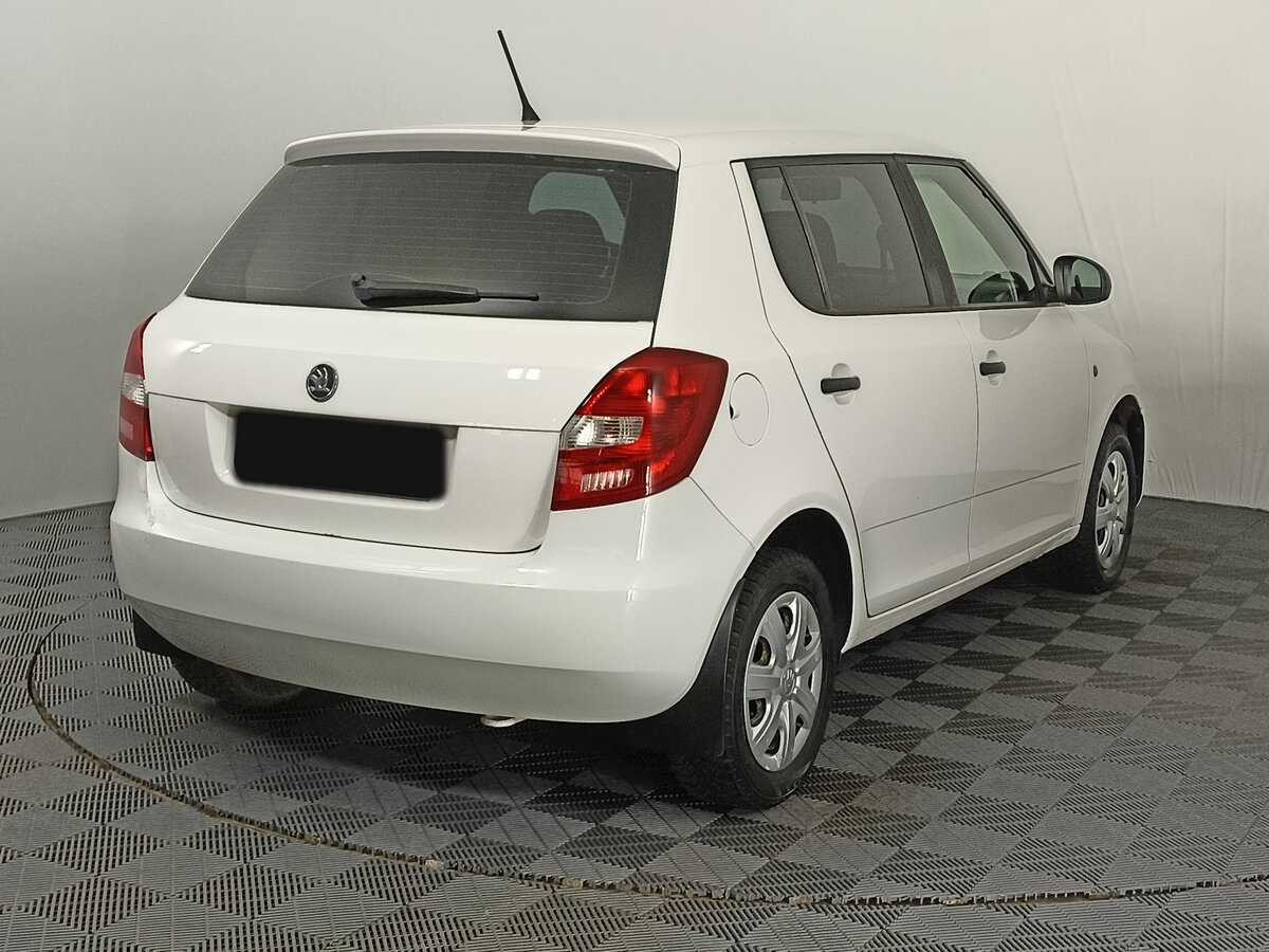 Купить Skoda Fabia с пробегом. Фото: #4