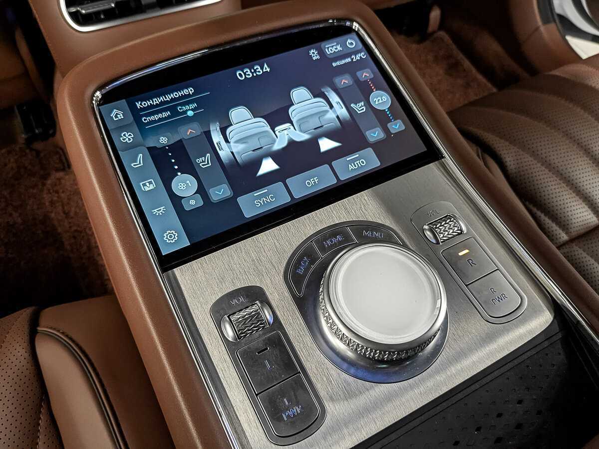 Купить Genesis G90 с пробегом. Фото: #19