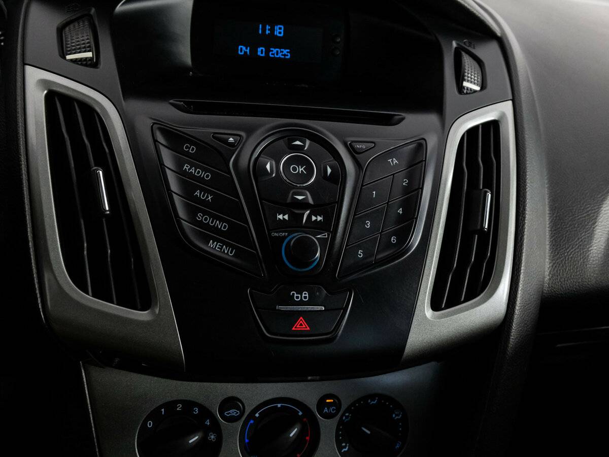 Купить Ford Focus с пробегом. Фото: #11