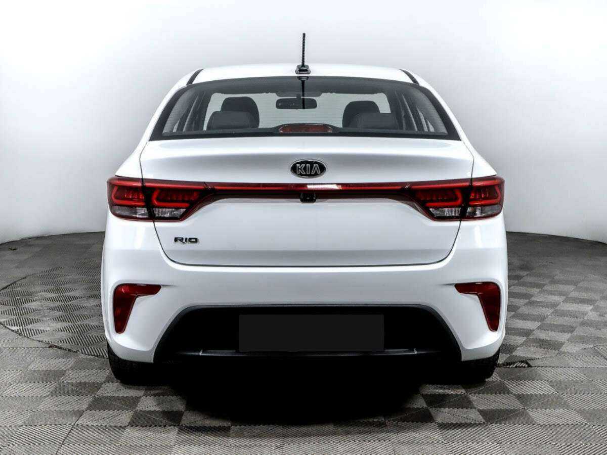 Купить Kia Rio с пробегом. Фото: #4