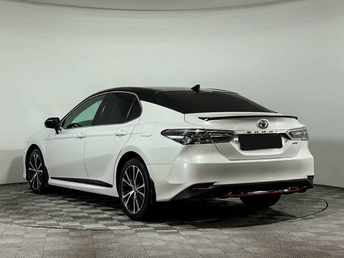 Купить Toyota Camry с пробегом. Фото: #6