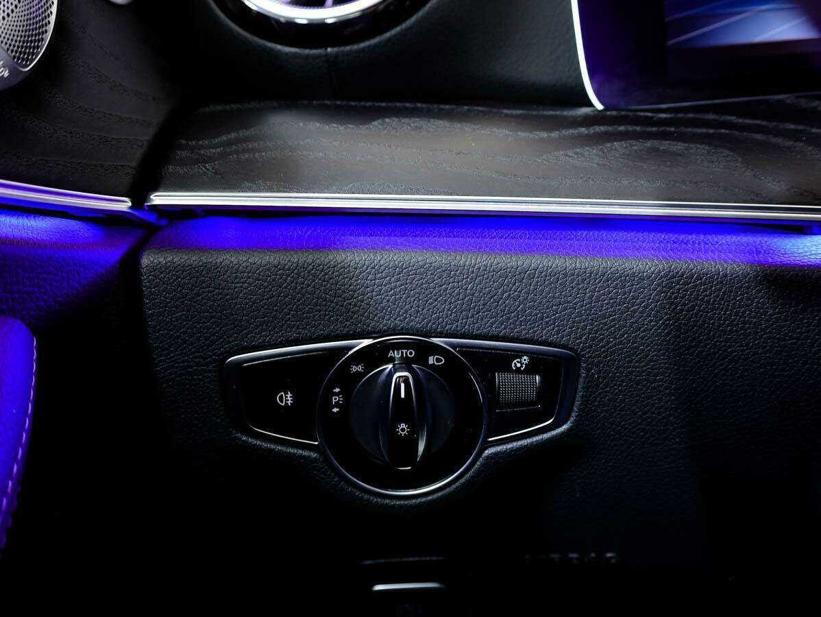 Купить Mercedes-Benz E-Класс с пробегом. Фото: #18