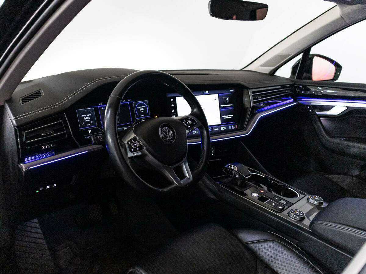 Купить Volkswagen Touareg с пробегом. Фото: #24