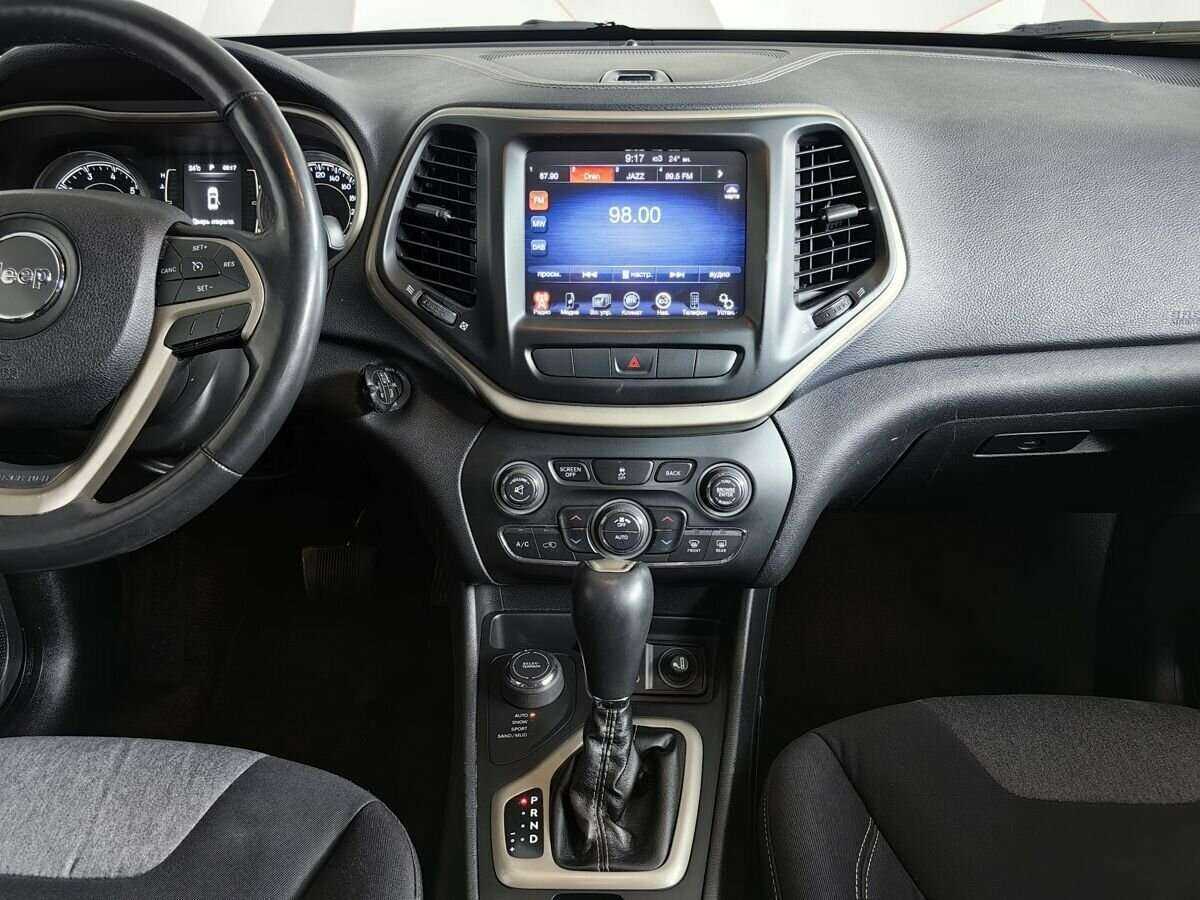 Купить Jeep Cherokee с пробегом. Фото: #10