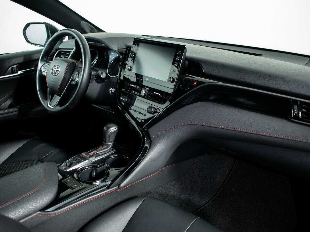 Купить Toyota Camry с пробегом. Фото: #8