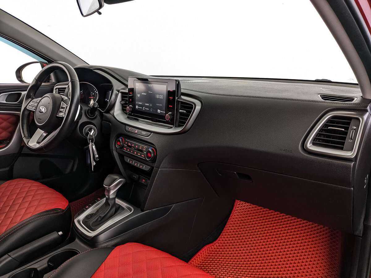 Купить Kia Ceed с пробегом. Фото: #8
