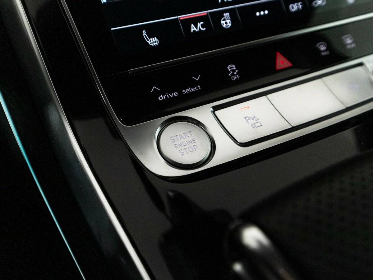 Купить Audi Q7 с пробегом. Фото: #21