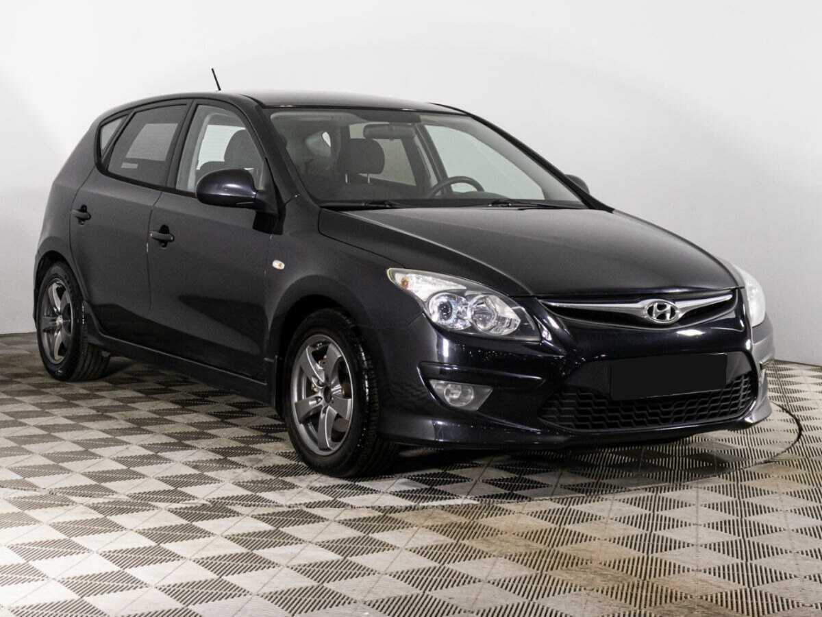 Купить Hyundai i30 с пробегом. Фото: #2
