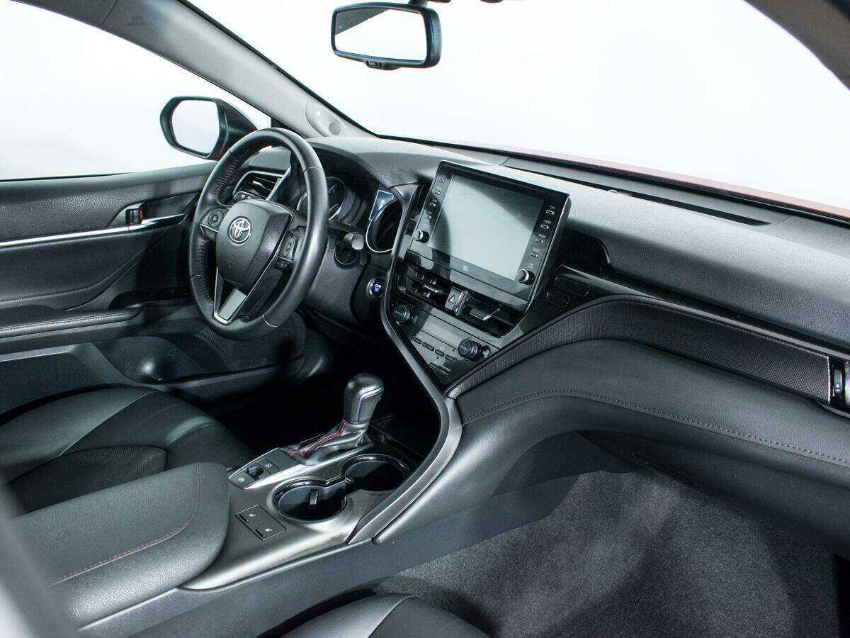 Купить Toyota Camry с пробегом. Фото: #8
