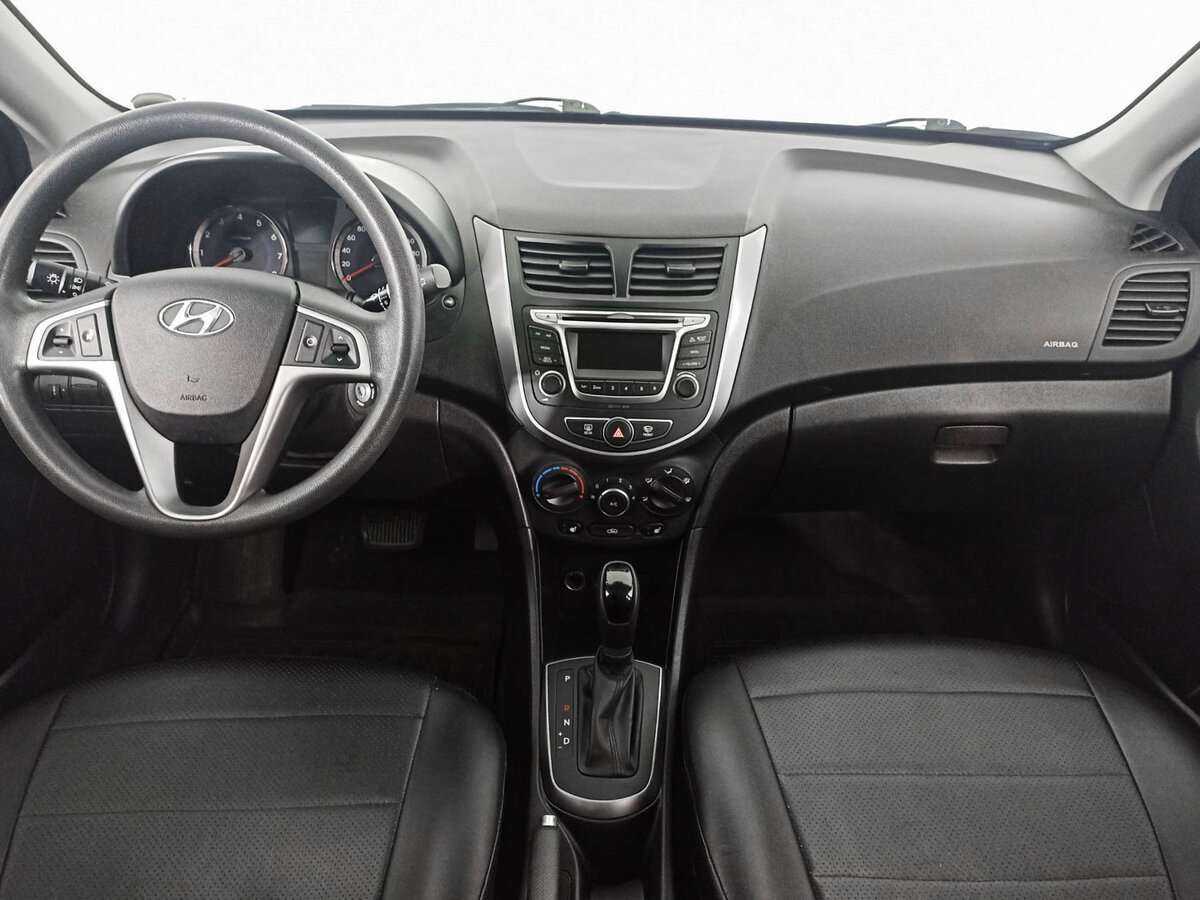 Купить Hyundai Solaris с пробегом. Фото: #11