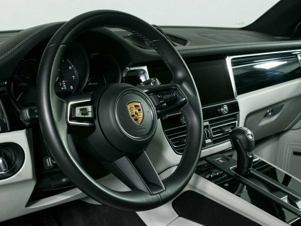 Купить Porsche Macan с пробегом. Фото: #16