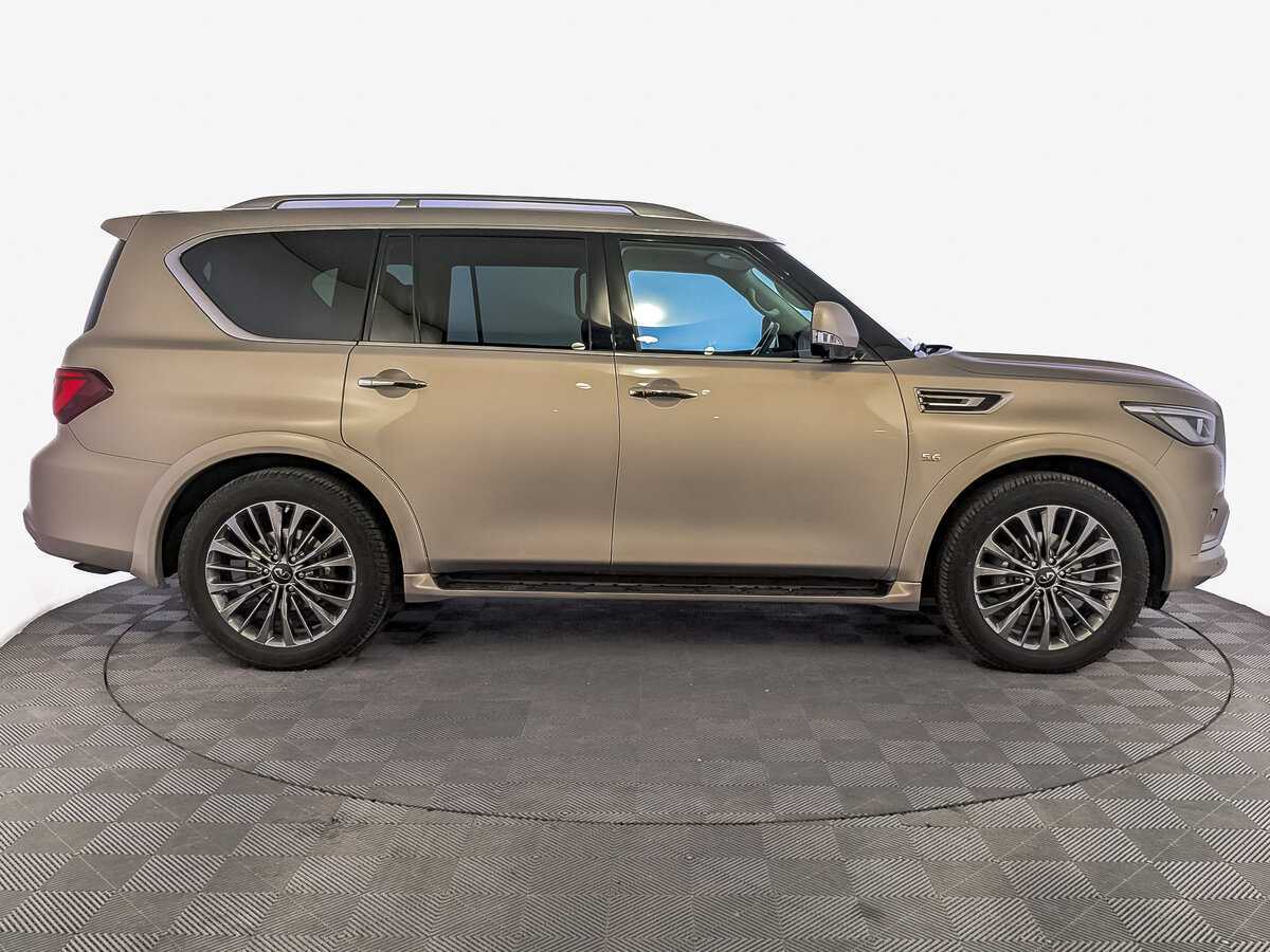 Купить Infiniti QX80 с пробегом. Фото: #3