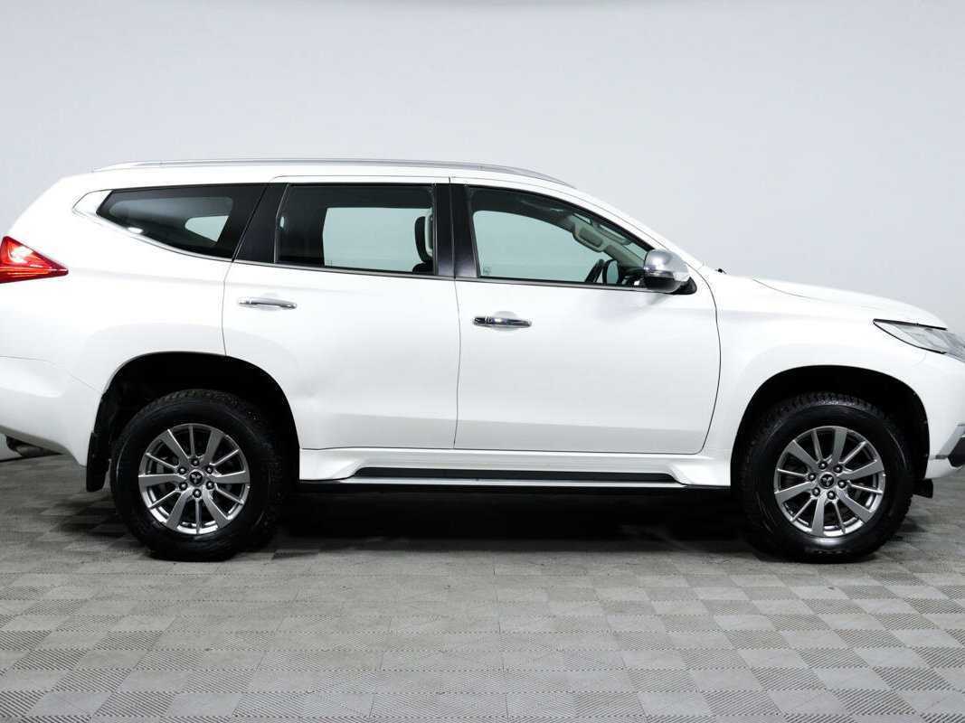 Купить Mitsubishi Pajero Sport с пробегом. Фото: #3