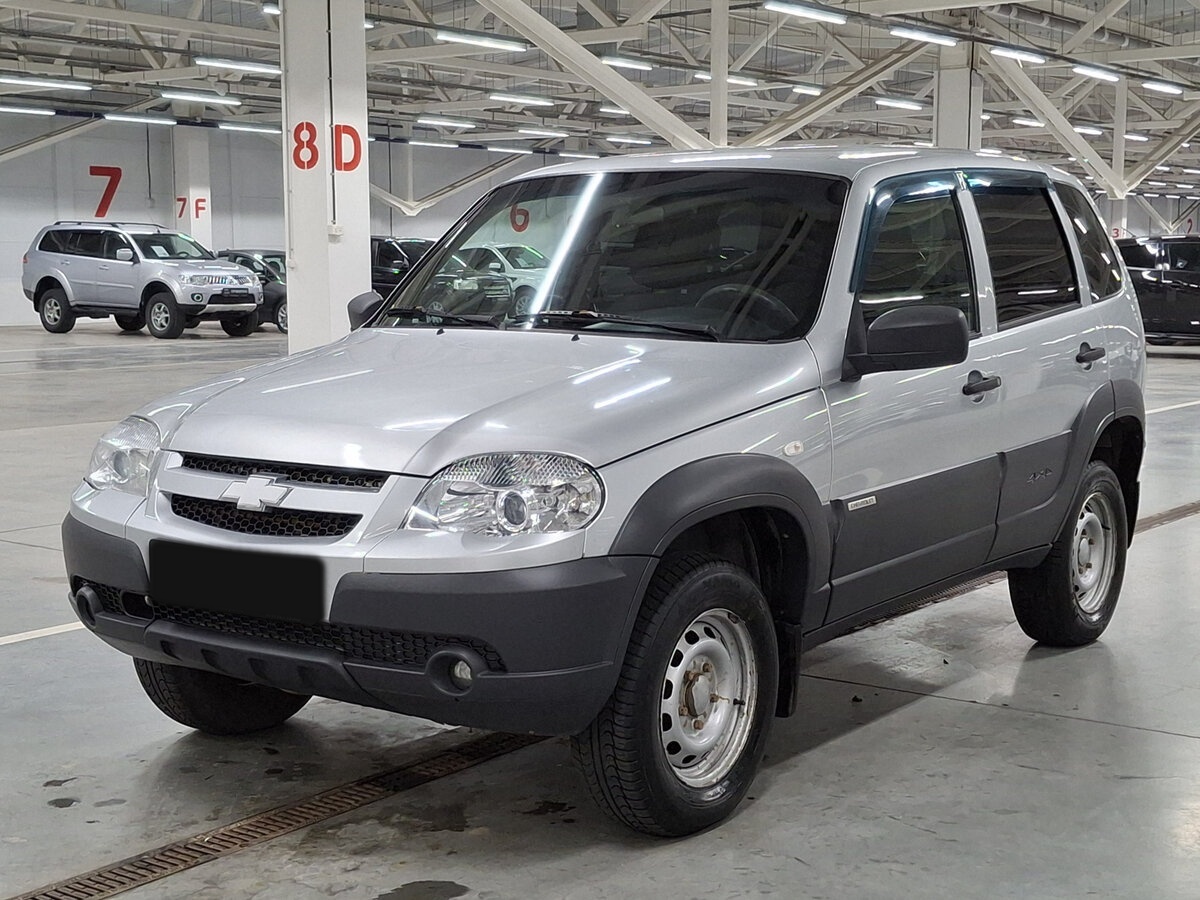 Купить Chevrolet Niva с пробегом. Посмотреть фото