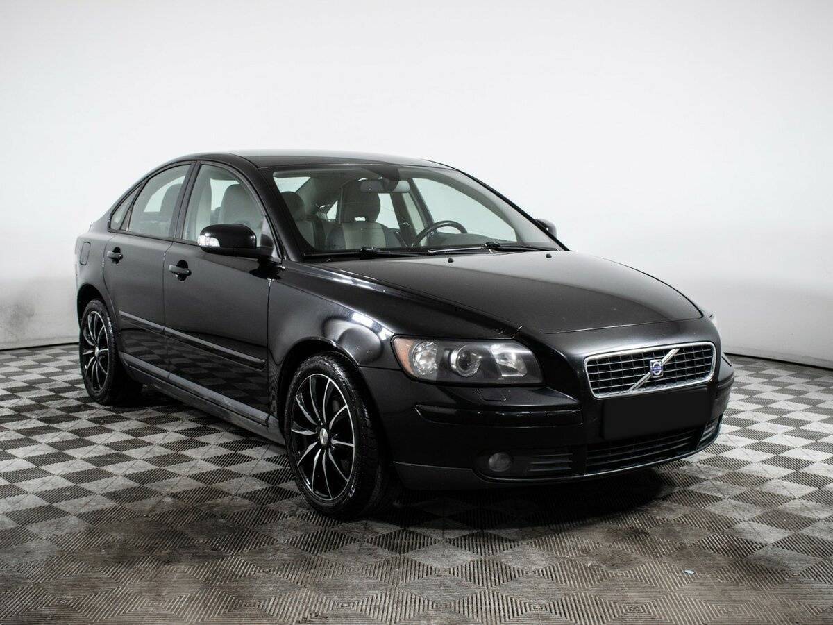 Купить Volvo S40 с пробегом. Фото: #2