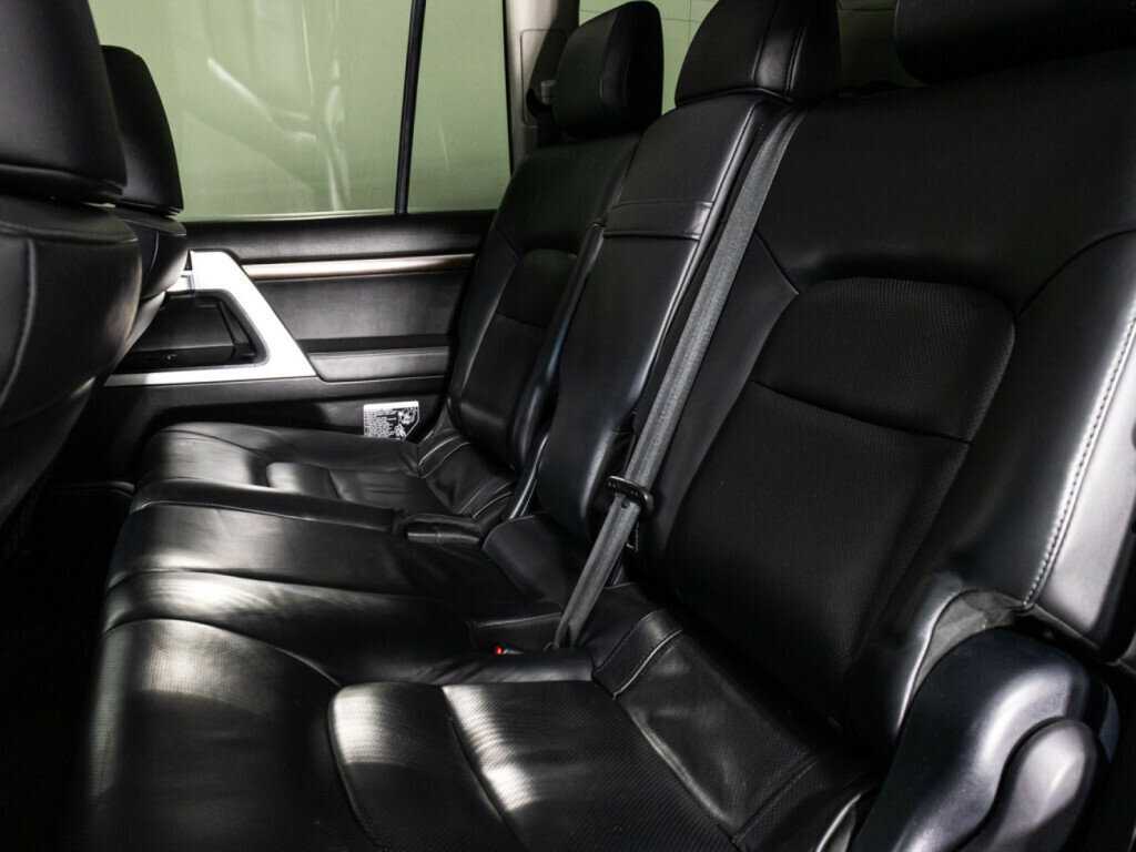 Купить Toyota Land Cruiser с пробегом. Фото: #9