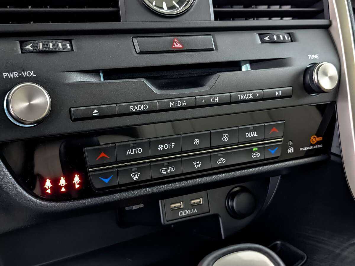 Купить Lexus RX с пробегом. Фото: #16