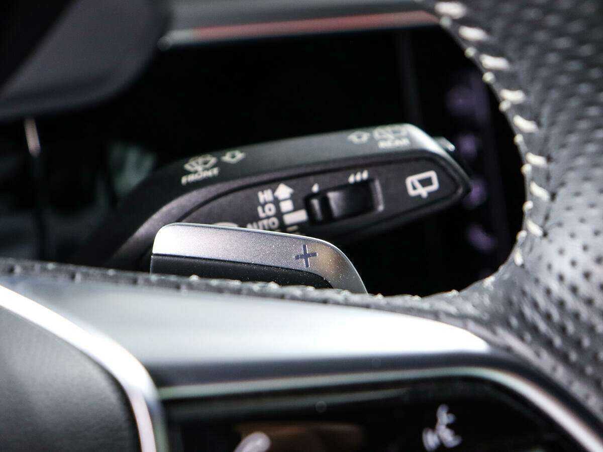 Купить Audi e-tron с пробегом. Фото: #21