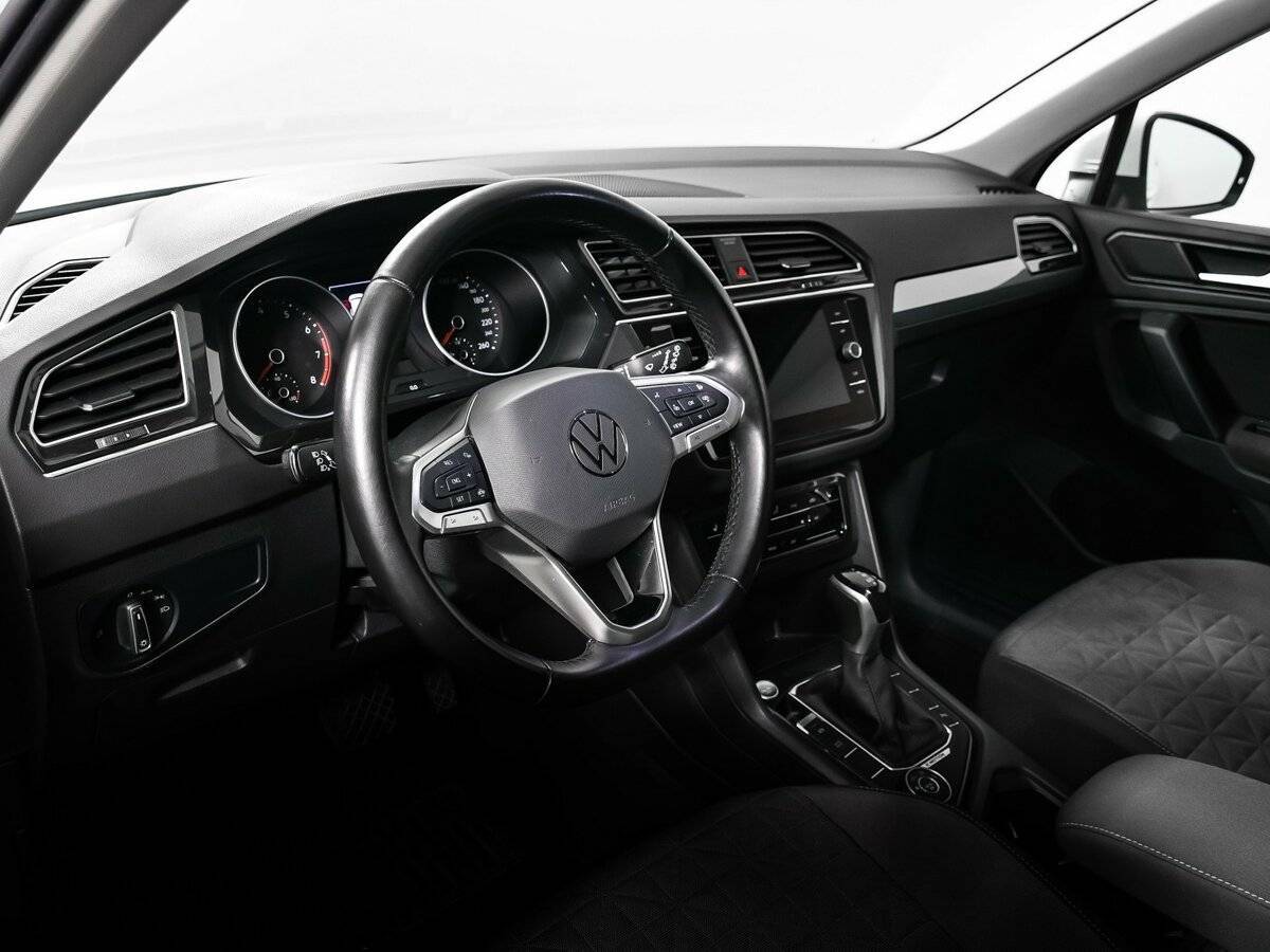 Купить Volkswagen Tiguan с пробегом. Фото: #12