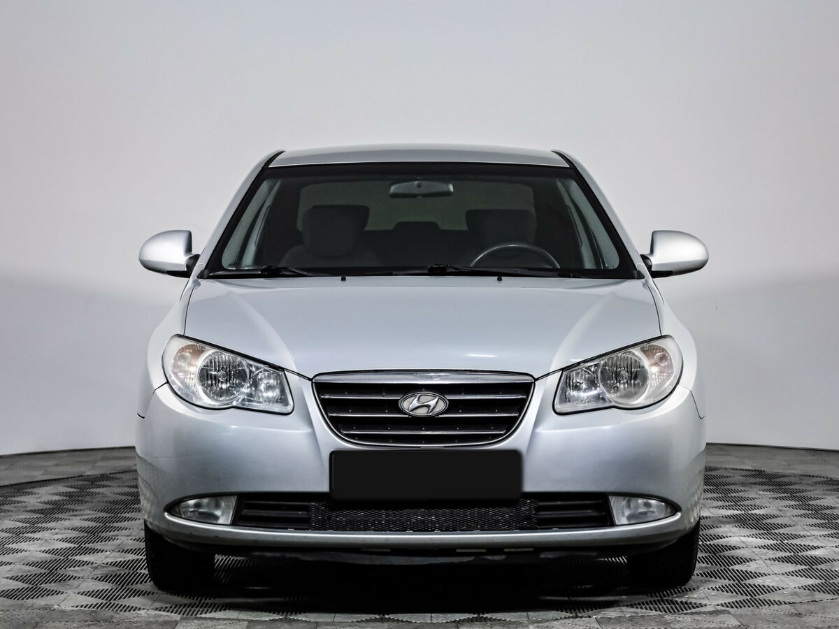 Купить Hyundai Elantra с пробегом. Фото: #1